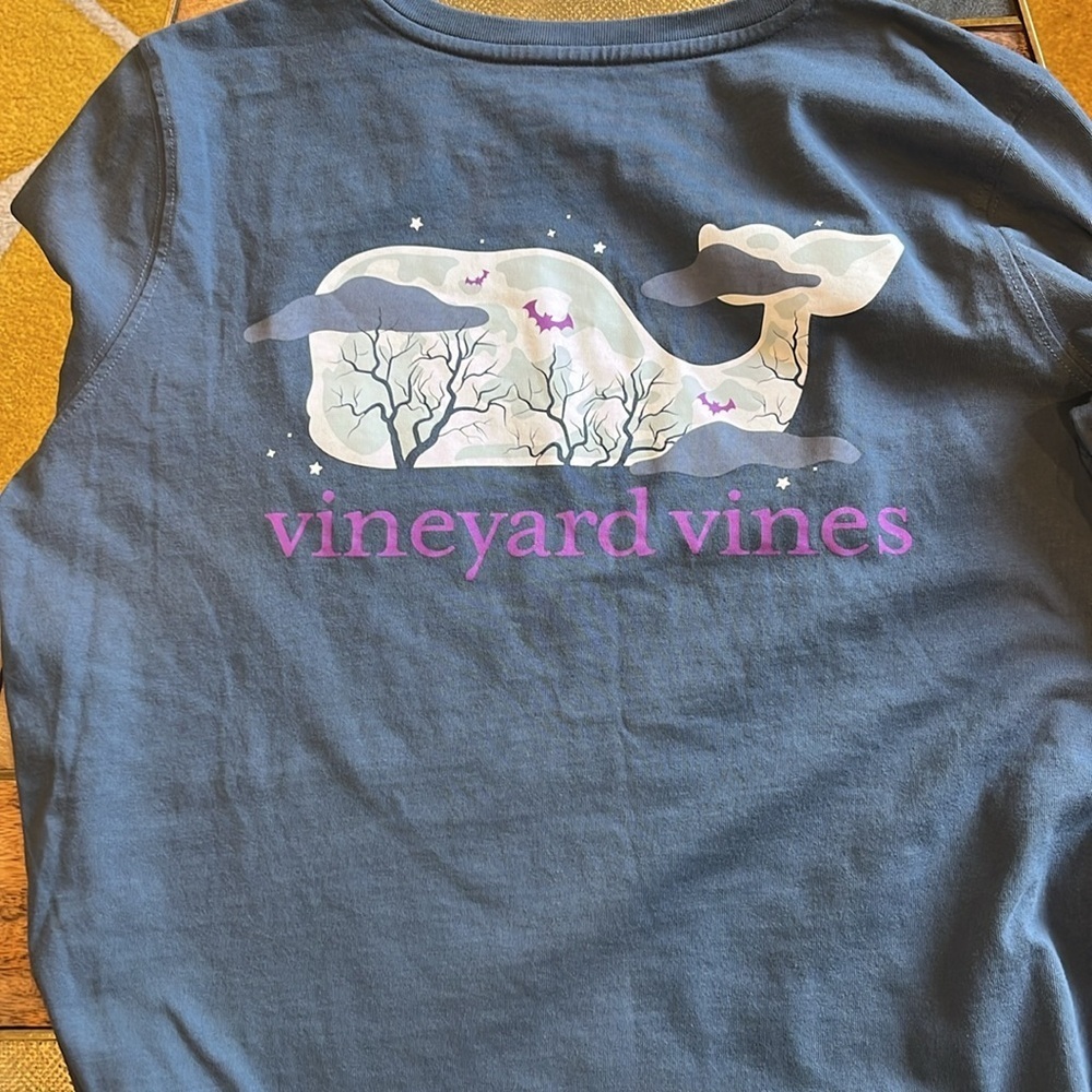 Vineyards Vines xs long sleeve shirt pristine condition